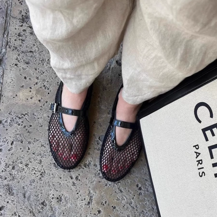 Женские полые балетки во французском стиле с одним ремешком, туфли Мэри Джейн с металлической сеткой, туфли нишевого дизайна.