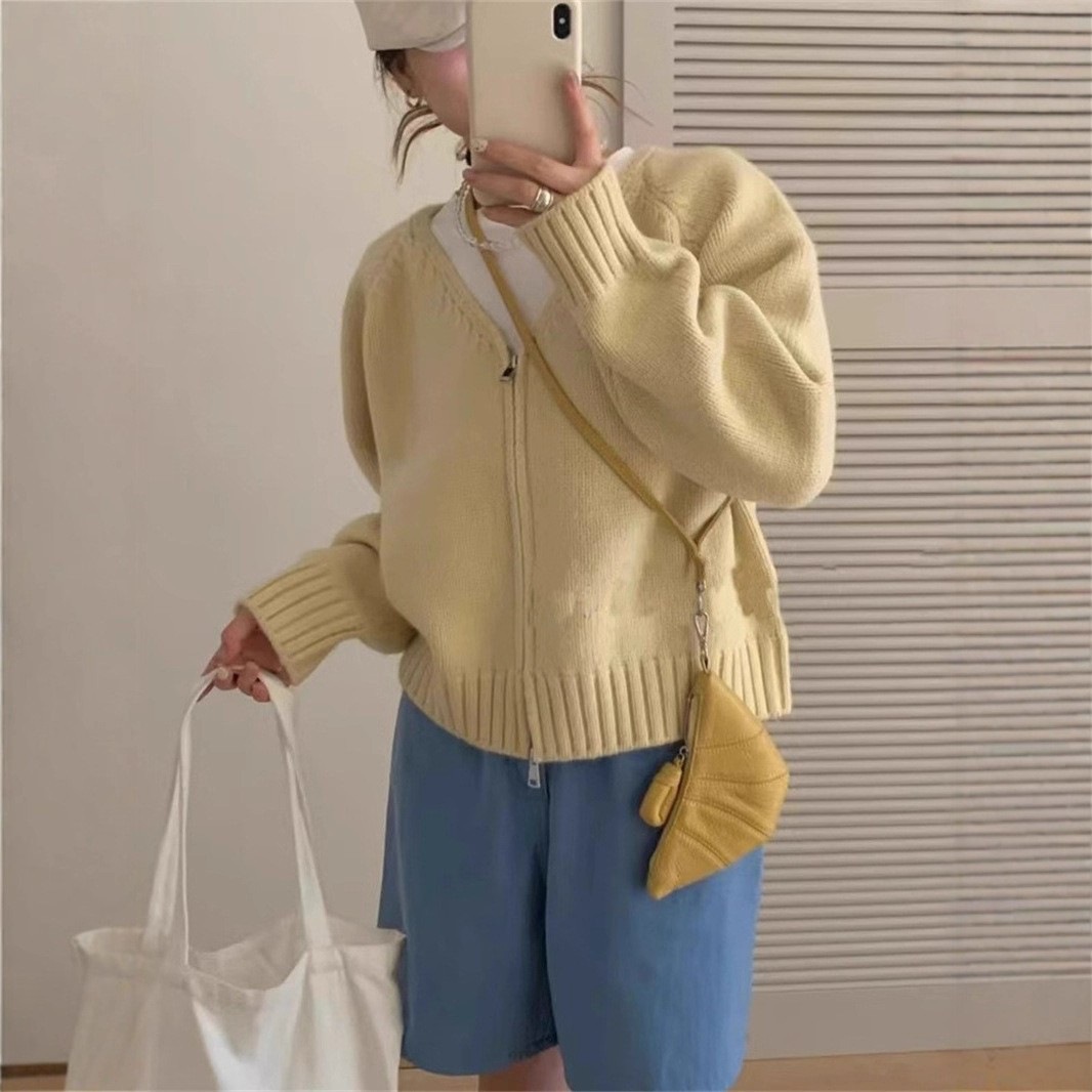 Milk yellow