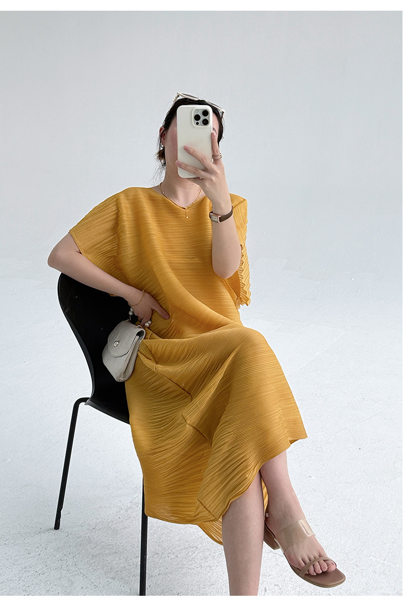 Váy maxi xếp ly cổ tròn tôn dáng mùa hè — Màu đen chi tiết 9