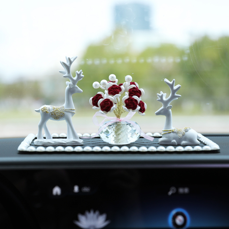 [사슴 흰색 배경 + 레드 크리스탈 로즈 + 진주 마름모 패드] 향수 보내기