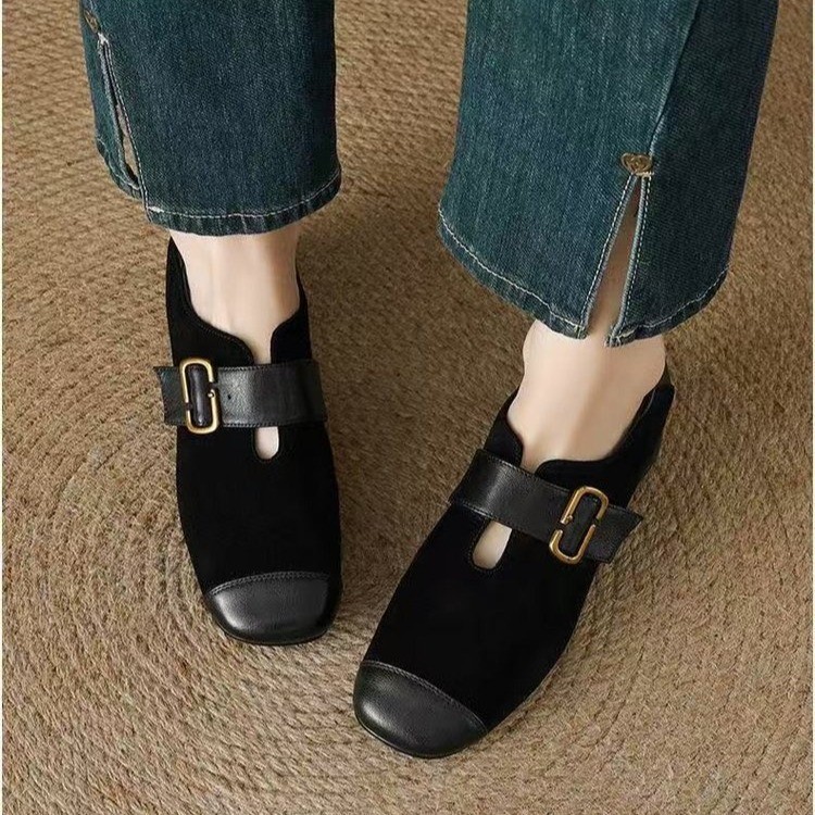 2026 primavera y otoño nuevos zapatos retrógrados superficiales de una sola cabeza cuadrada antideslizante mate zapatos de cuero de tacones gruesos suaves