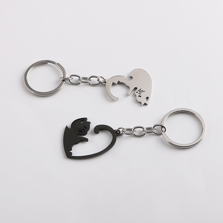 Cute Cat Metal Couple Bag Pendant Keychain display picture 3