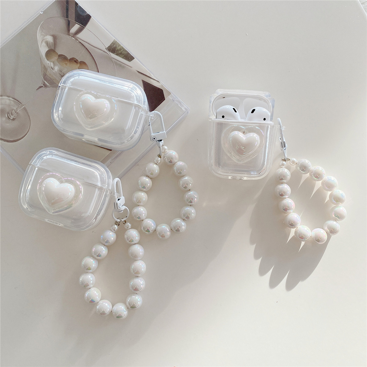 3D Heart-shaped Transparent Headphone Case With Bead Bracelet For AirPods Pro/Pro 2/2/3 Generation