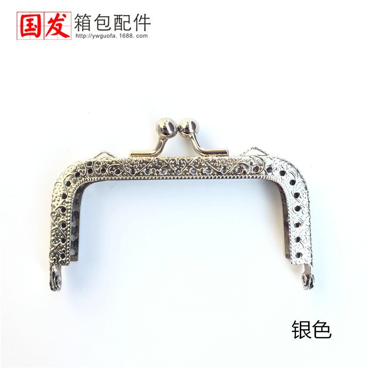 8.5CM máquina de relieve cuadrada boca de oro pozo cuadrado sobre orejas billetera accesorios bisagra de bolso