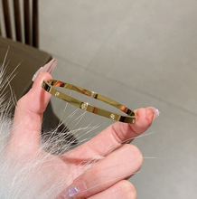 �����c����CŮ�߼�����Ȧ�֭h�y�C������p��С���ִ��ʯ���Ʒ