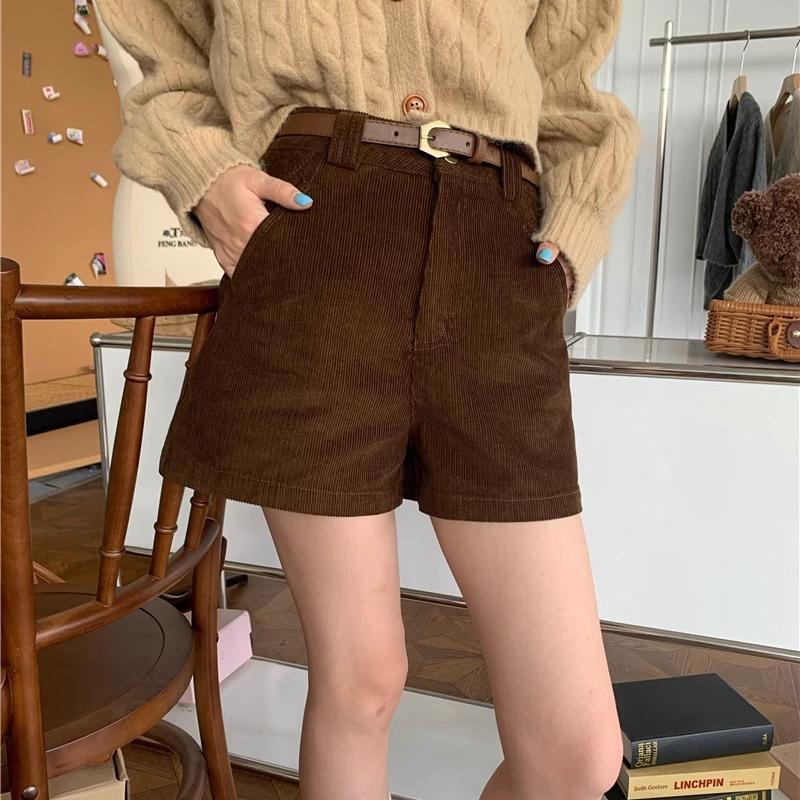 Plus-Size Women's Coffee-Colored Corduroy Shorts, Spring and Autumn Thickened A-Line Hip-Hugging Casual Pants, Vintage Brown Boot Shorts