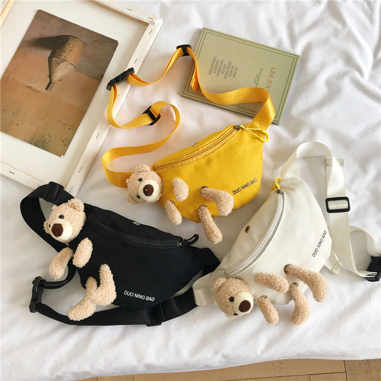 Trendy children's bear-shaped crossbody bag, stylish small shoulder bag for boys and girls, canvas Korean-style cute waist bag