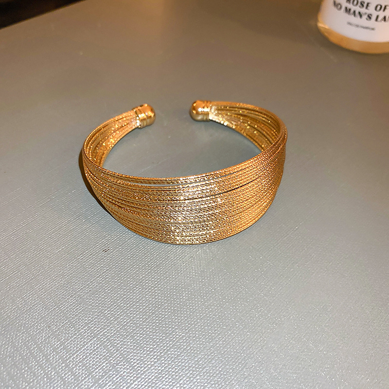 Europa y Estados Unidos plumas transfronterizas hojas bordas abiertas pulsera ligera lujosa alta sensación brazalete punk jeans de moda joyas mujeres image 7