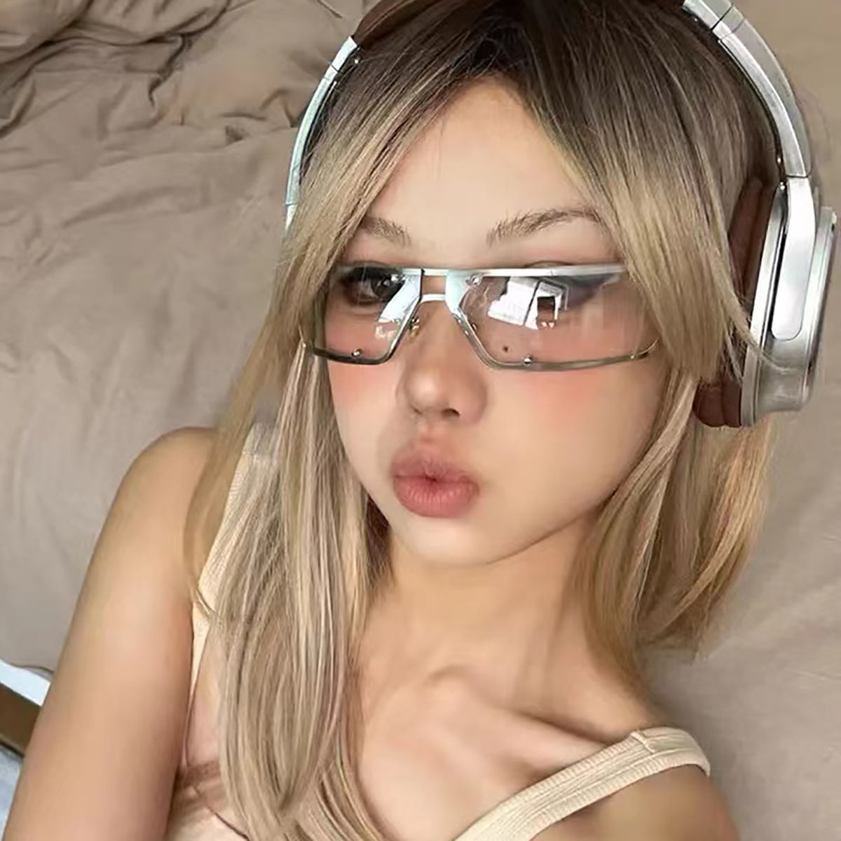 Fresco futuro gafas de sol para las mujeres 2023 nuevo estilo europeo y americano Milenio dulce chica caliente gafas calle tiro gafas de sol de protección solar para los hombres