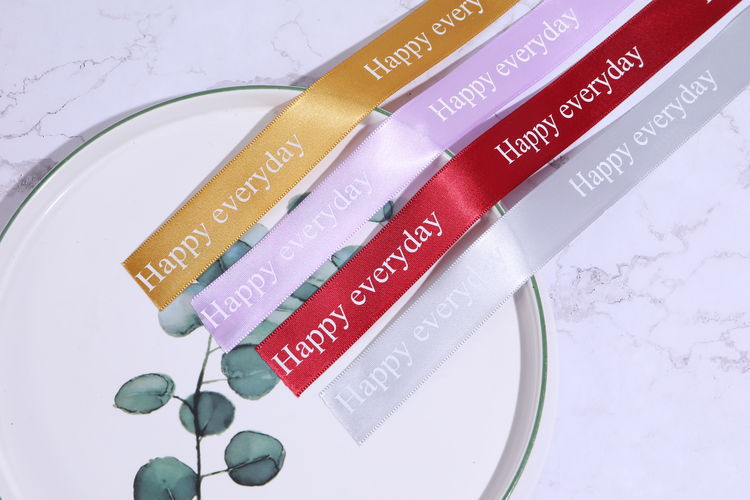 Cinta de impresión inglesa feliz todos los días pastel de flores caja de regalo cinta de embalaje oferta especial cinta al por mayor