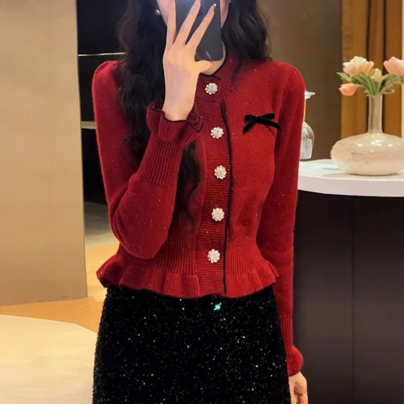 Chanel-Style Red Sweater Cardigan for Women, Autumn/Winter 2026 New Trendy Fashionable Short Knit Cardigan Top Chanel-Style Red Sweater Cardigan for Women, Autumn/Winter 2026 New Trendy Fashionable Short Knit Cardigan Top