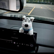 可爱西高地小狗车载中控屏幕摆件毛绒公仔玩偶汽车装饰车内饰品