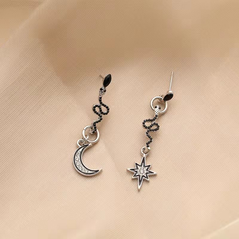Creative fashionable small design jewelry