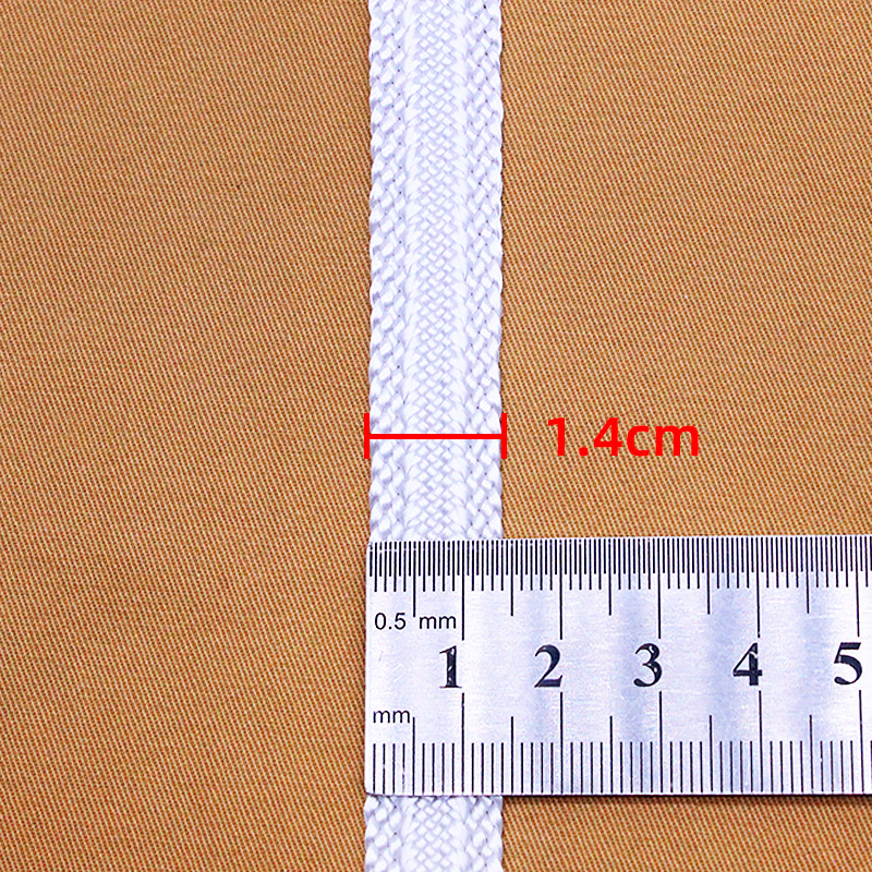 �ֻ��ڰ�ɫ���ڱ�֯������֯�� 1.5cm�޵����������ߴ����ϻ���