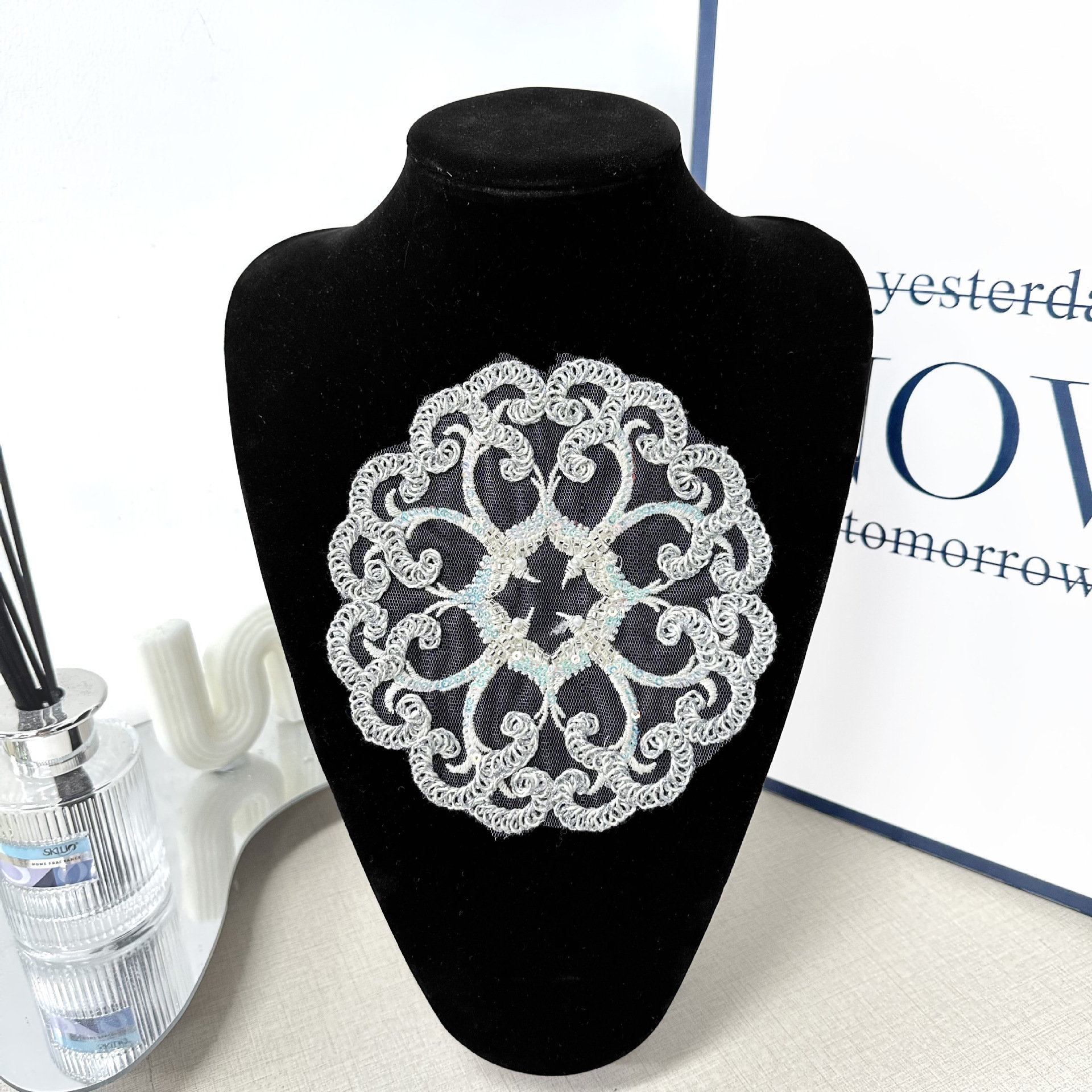 gótico murciélago luna bordado encaje parche DIY decoración de ropa bordado a mano accesorios de encaje al por mayor