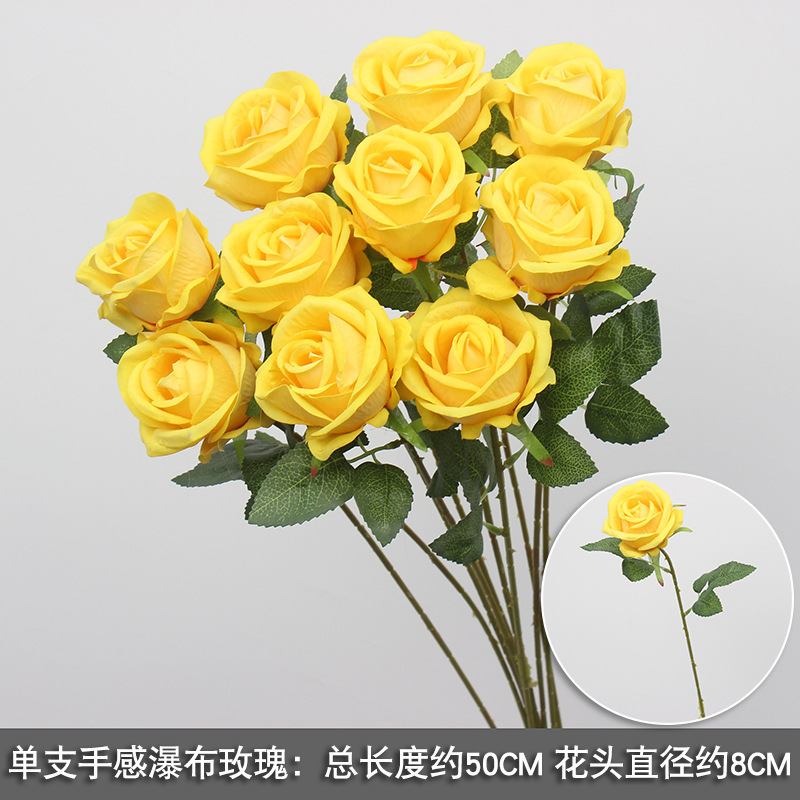 Franela de flores artificiales Cascada de rosas Decoración de flores falsas Pared de fondo Red de celebridades perforada Decoración de rosas Centro comercial Pared de cártamo