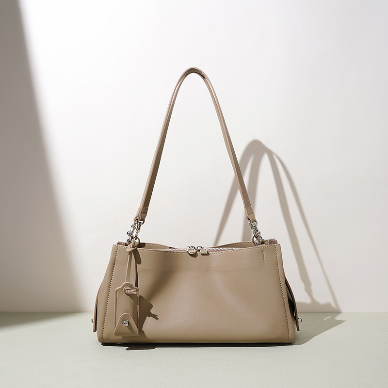Spring/Summer Cowhide Boston Bag Genuine Leather Luxury Underarm Bag For Women Simple Commuter Handbag Fashion New Shoulder Bag