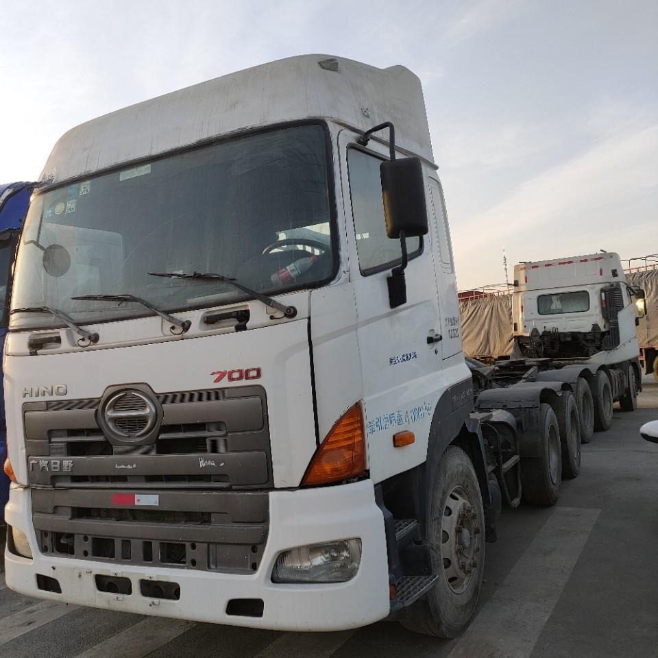 供应二手广汽日野700拖头牵引车头