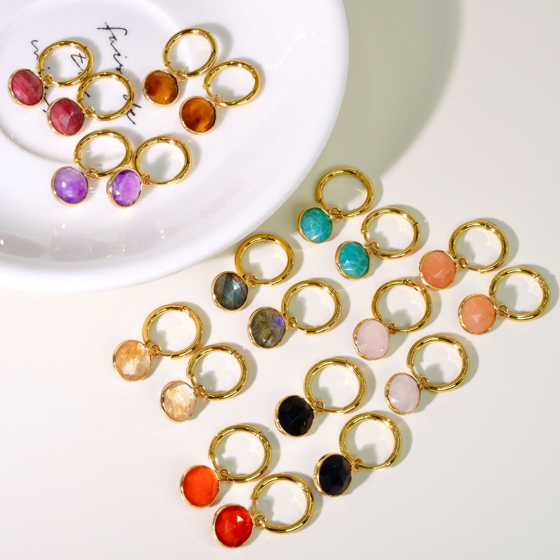 Cross-Border Fashion Simple Color Gemstone Crystal Women's Earrings Natural Stone Metal Edge Round Pendant Titanium Steel Earrings