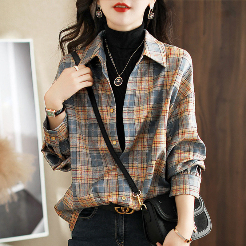 Autumn demi-season shirt