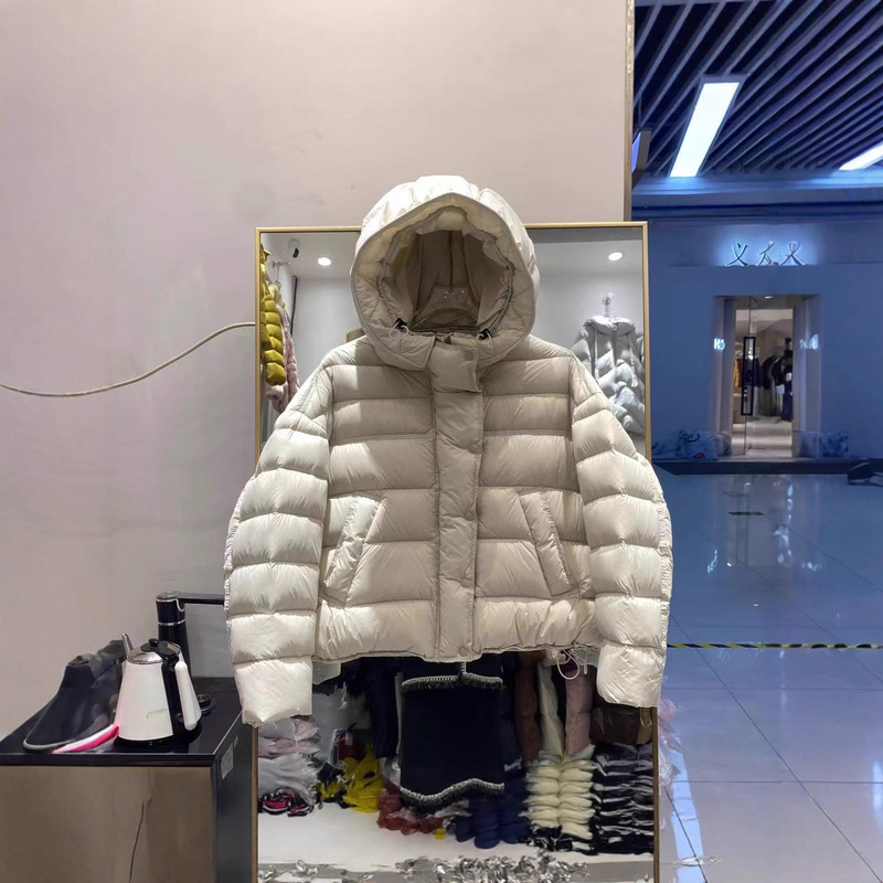 Pinghu down Jacket 2025 Winter New Style 90% White Duck down Hooded Puffer Jacket Women's Short Korean and Japanese Casual Style