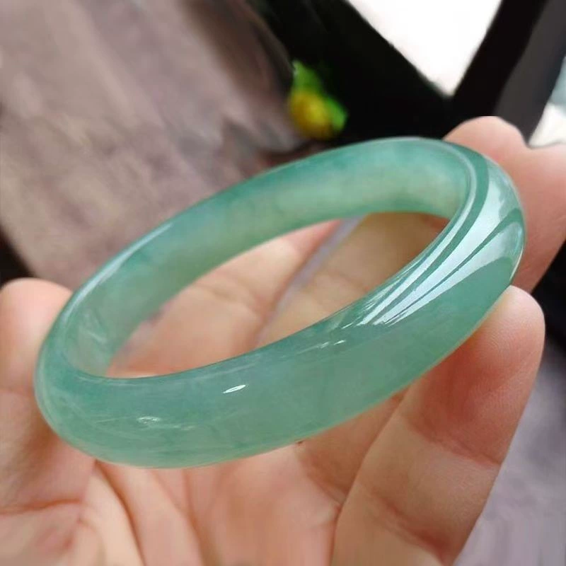 Женский нефритовый браслет нефритовый цвет нефритовый браслет ледяной светло-зеленый нефритовый браслет мама прямой продажи без очевидного стиля