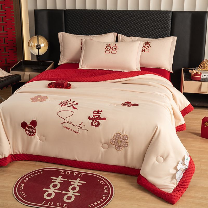 큰 빨간 자수 웨딩 퀼트 약혼 함께 웨딩 선물 해피 퀼트 담요 듀얼 사용 새로운 하이 엔드 웨딩 밀크 벨벳