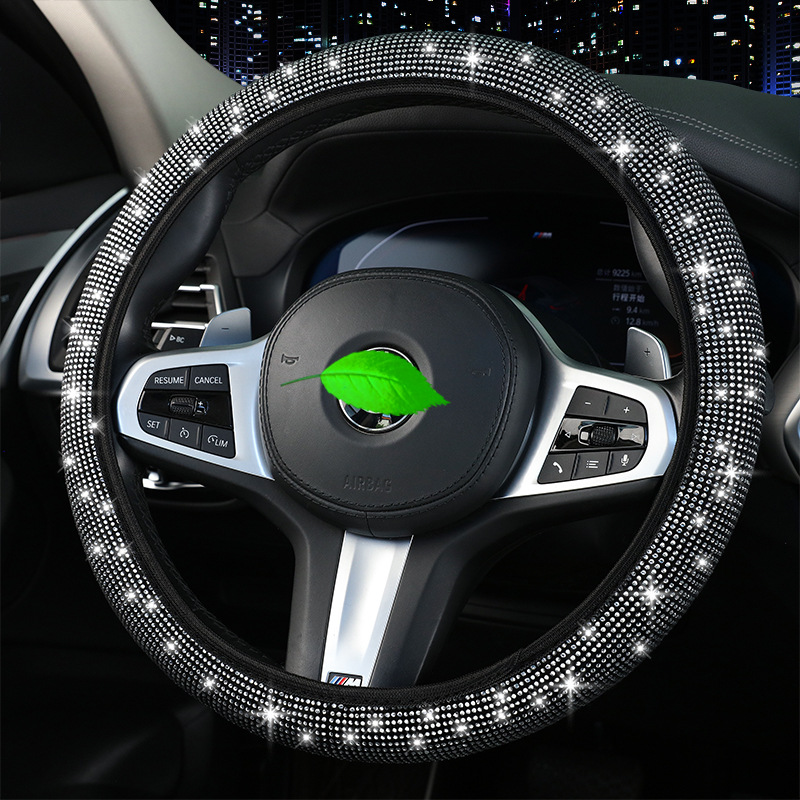 Nuevo coche volante cubierta primavera y verano completo diamante rhinestone perforación caliente sin anillo interior cubierta de la rueda de dirección transfronteriza Amazon