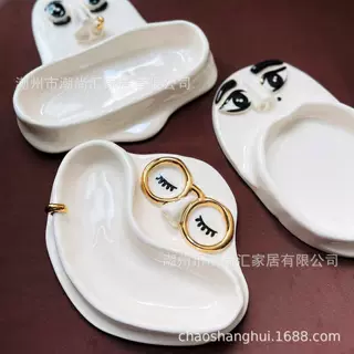 少量订产陶瓷收纳盘3D立体餐盘人脸坚果盘创意大嘴盘卡通盘小吃盘