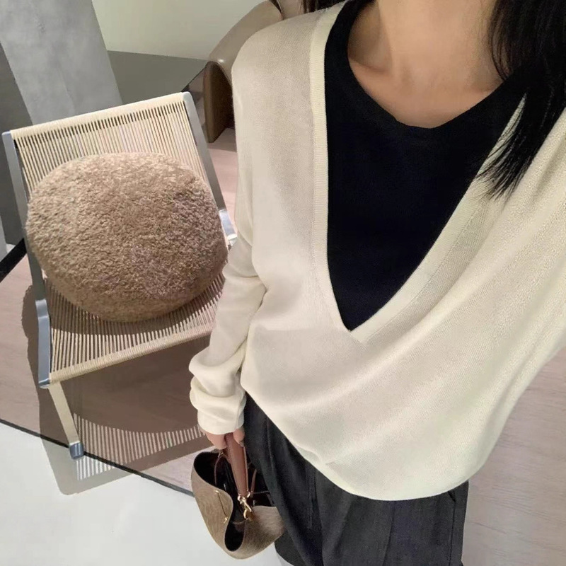 韩系设计感V领撞色假两件长袖针织衫女装秋冬慵懒风内搭打底上衣|undefined