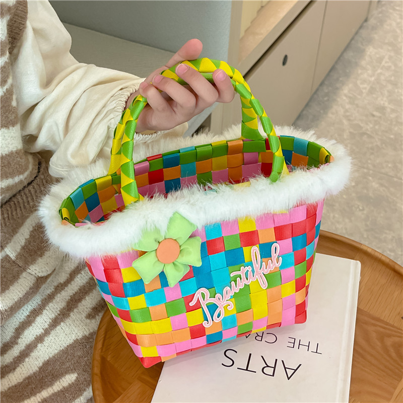 Nueva cesta de alimentos Internet celebridad bolso mano-llevar a cuadros Arco Iris tejido pequeño bolso cuadrado de las niñas de dibujos animados de ajedrez bandeja de almacenamiento bolsa