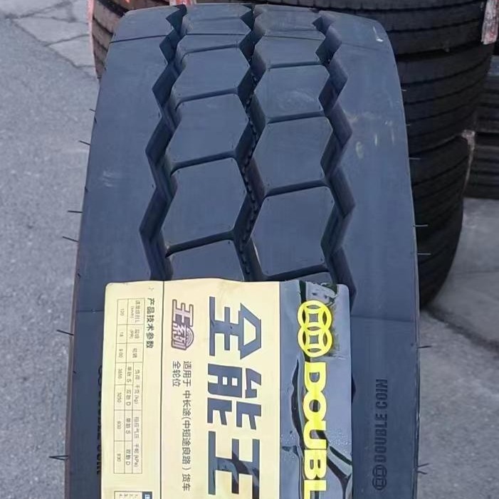 双钱轮胎 12R22.5轮胎 DC328花纹 全钢丝卡客车真空轮胎