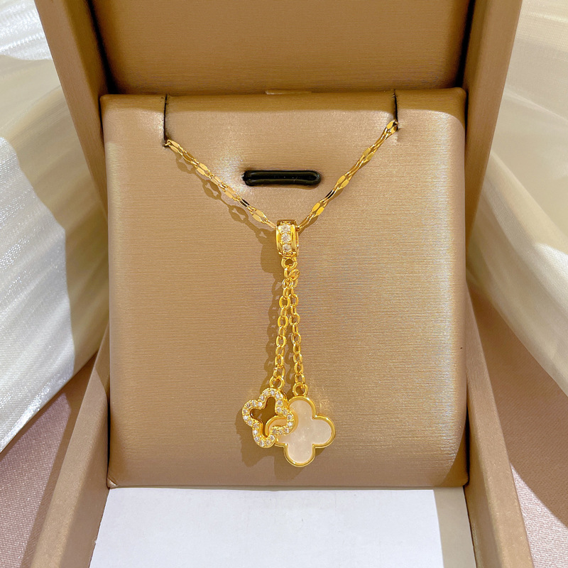 Fashion Four Leaf Clover Titanium Steel Inlay Artificial Diamond Pendant Necklace 1 Piece