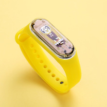 厂家现货动漫卡通手环表防水触摸白灯LED电子手表小学生卡通手表