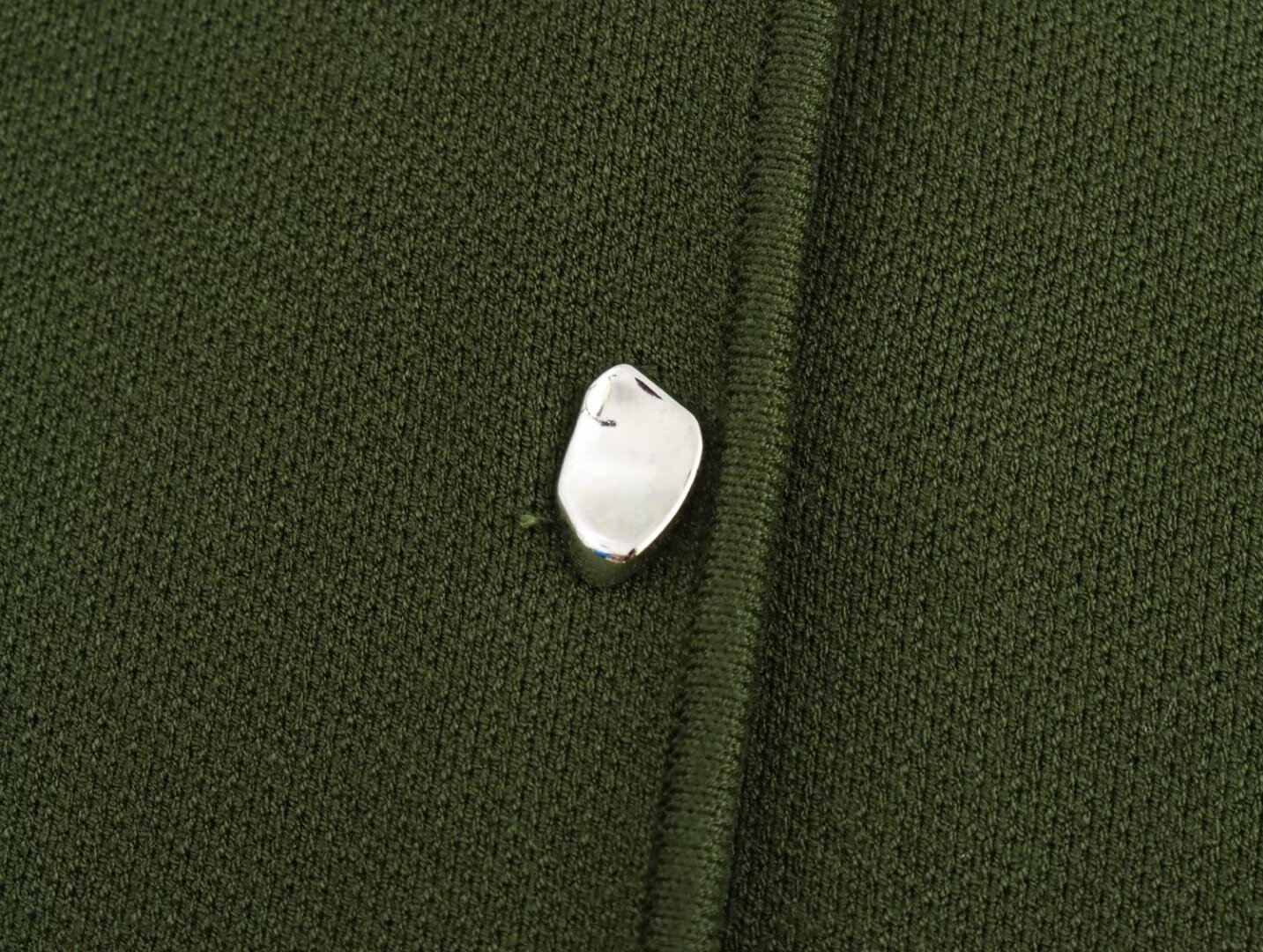 Damenbekleidung Herbst 2024 neue Street Fashion einfarbige Weste mit vier Knöpfen_voghion.com