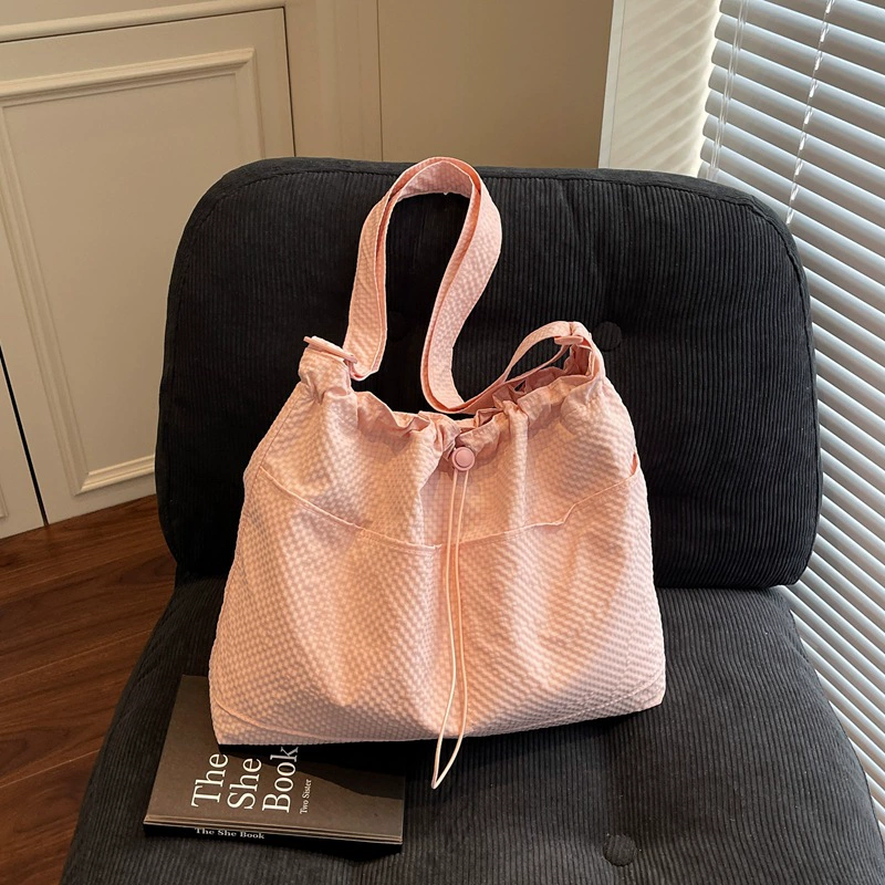 Capacious waterproof nylon one-shoulder bag, travel bag, shoulder bag, drawstring