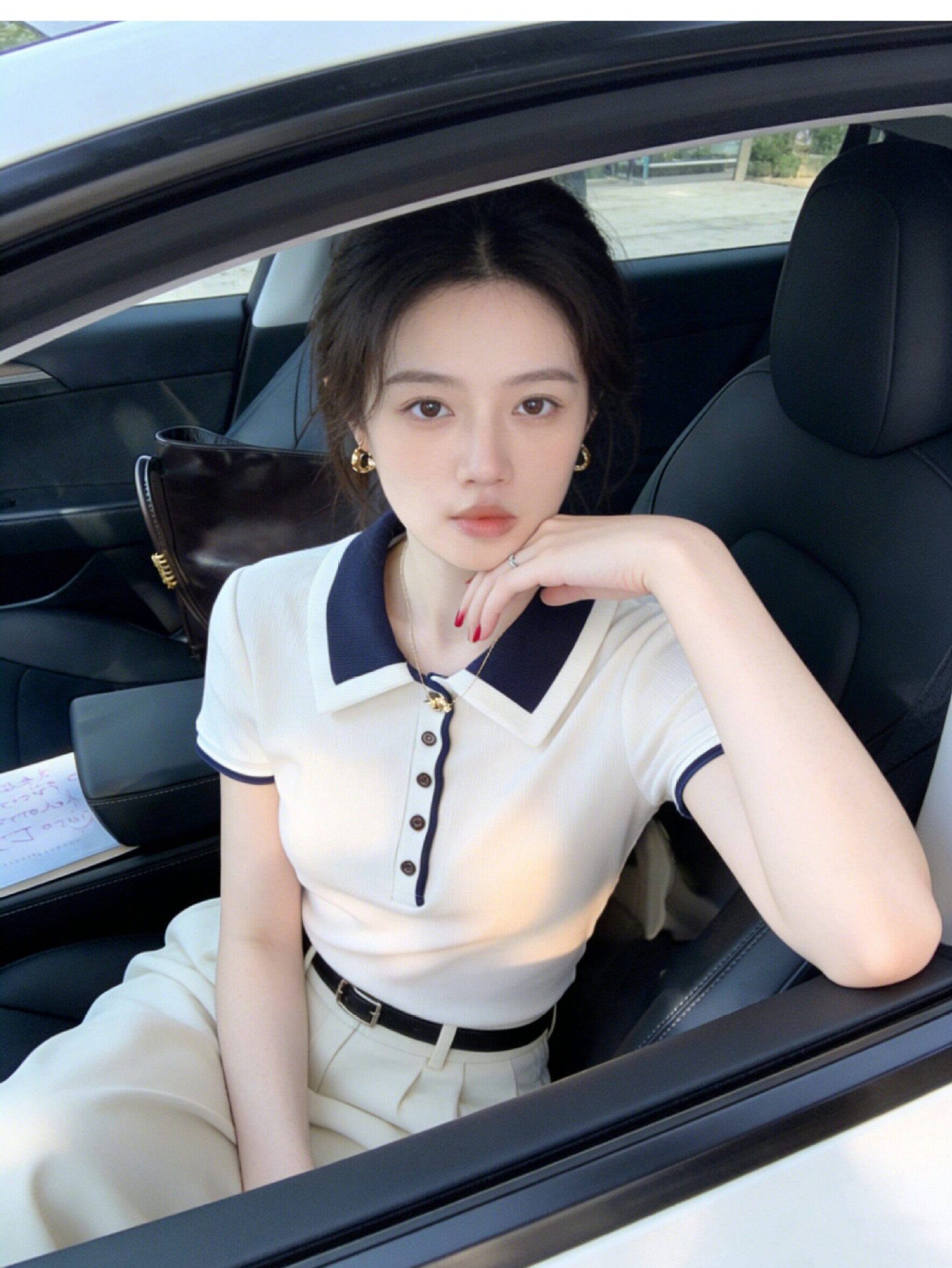 Áo thun polo nữ cổ bẻ tay ngắn dệt kim cài nút form ôm — Màu ảnh chi tiết 4