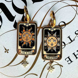 铭诚 创意塔罗牌太阳月亮吊坠耳环 跨境复古流行ins时尚耳环批发