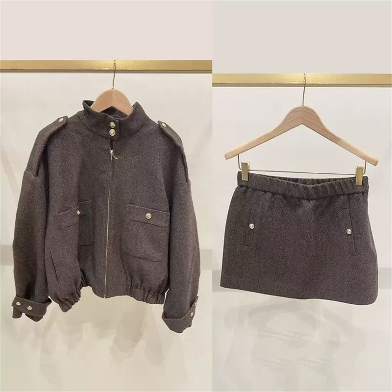 French niche 2026 autumn/winter Maillard-style wool blend woolen stand-collar fitted jacket and bodycon short skirt set