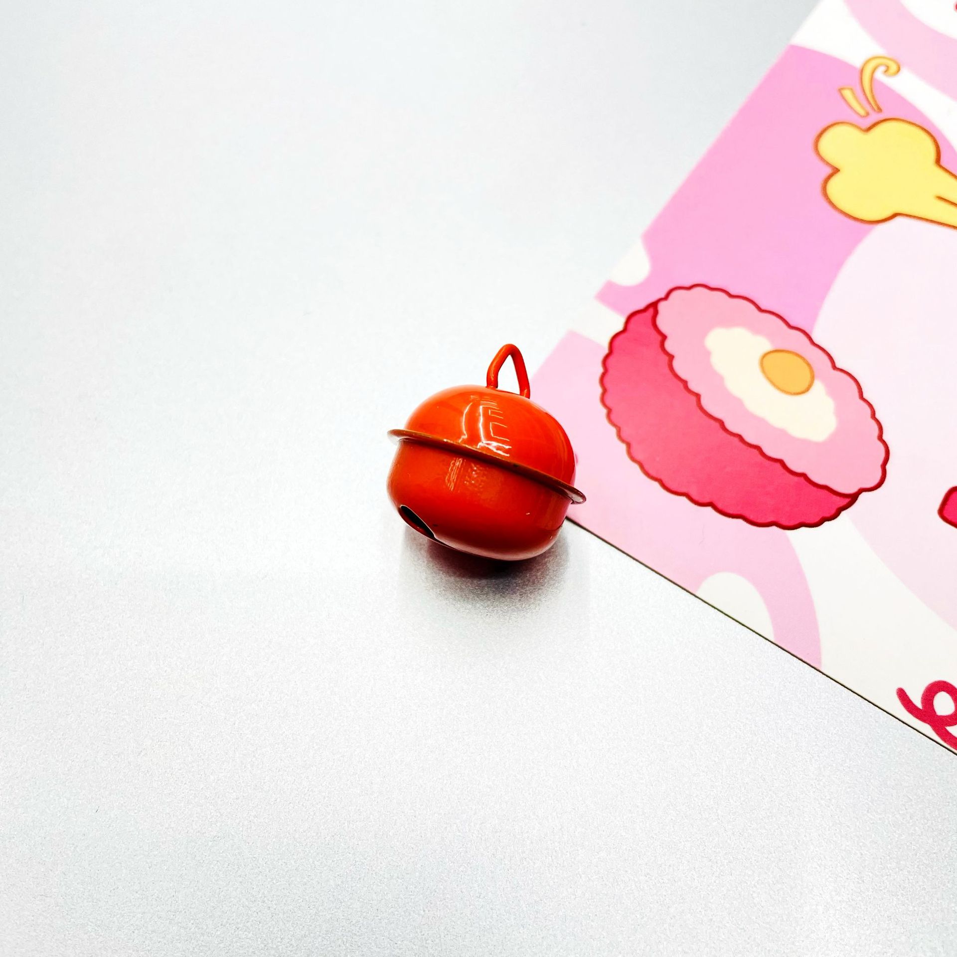 22mm colorido una palabra pintada campana DIY accesorios joyería pulsera bolsas de llaves colgar material de Navidad al por mayor