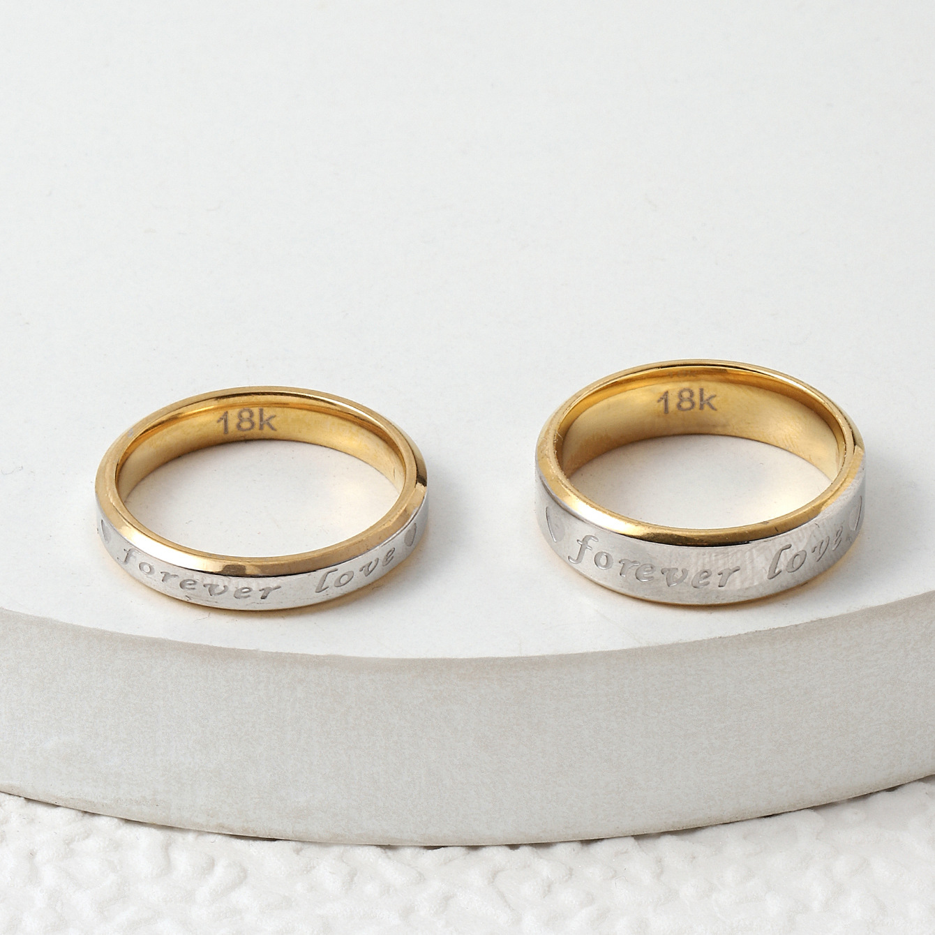 Anillo de acero de titanio transfronterizo femenino Corea del Sur moda para siempre amor pareja anillo corrosión oro joyería de acero inoxidable