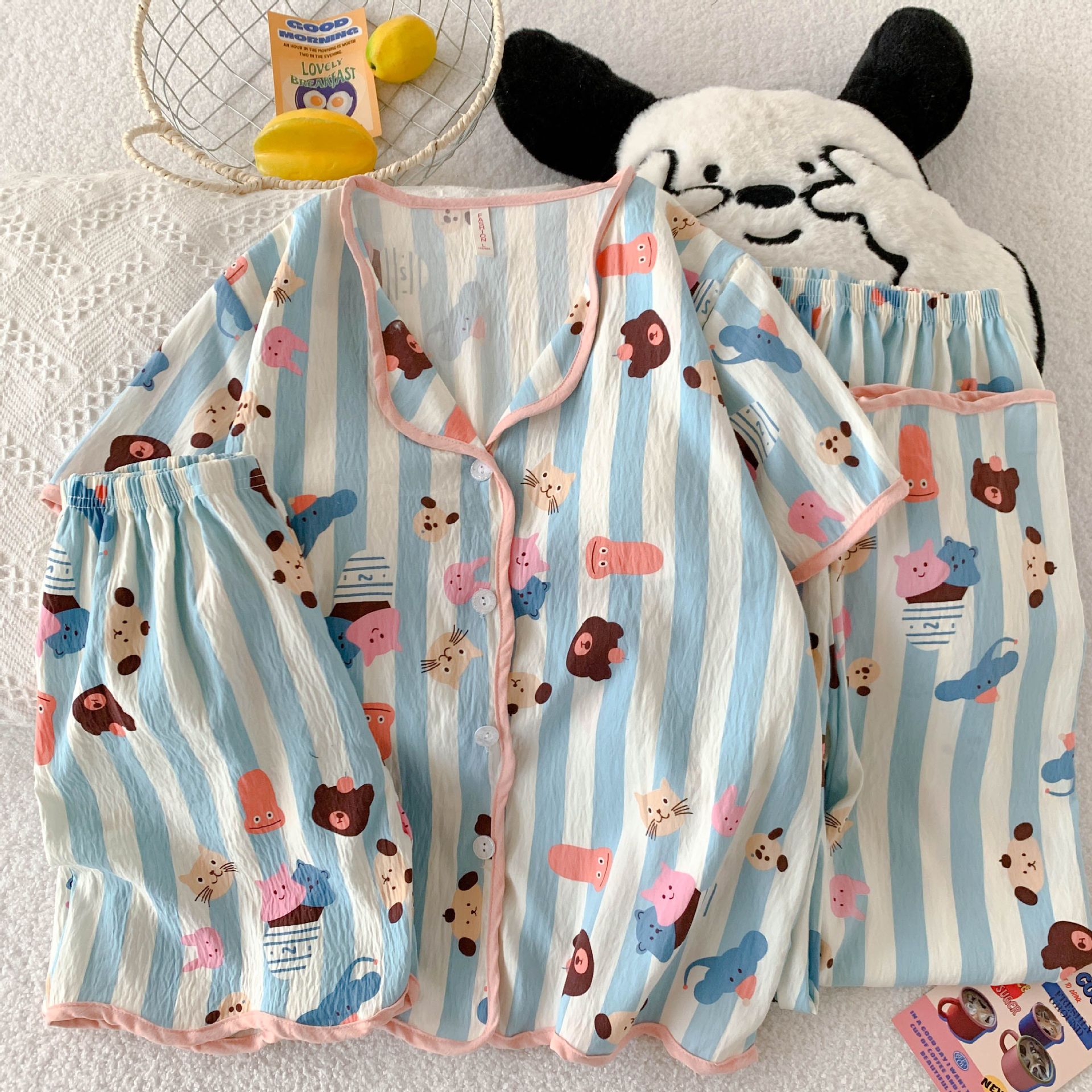 Cinturón de comercio exterior almohadilla para el pecho verano nuevo estilo doble pantalones cortos pijamas de rebeca de tres piezas algodón nube cómodo y transpirable se puede usar afuera