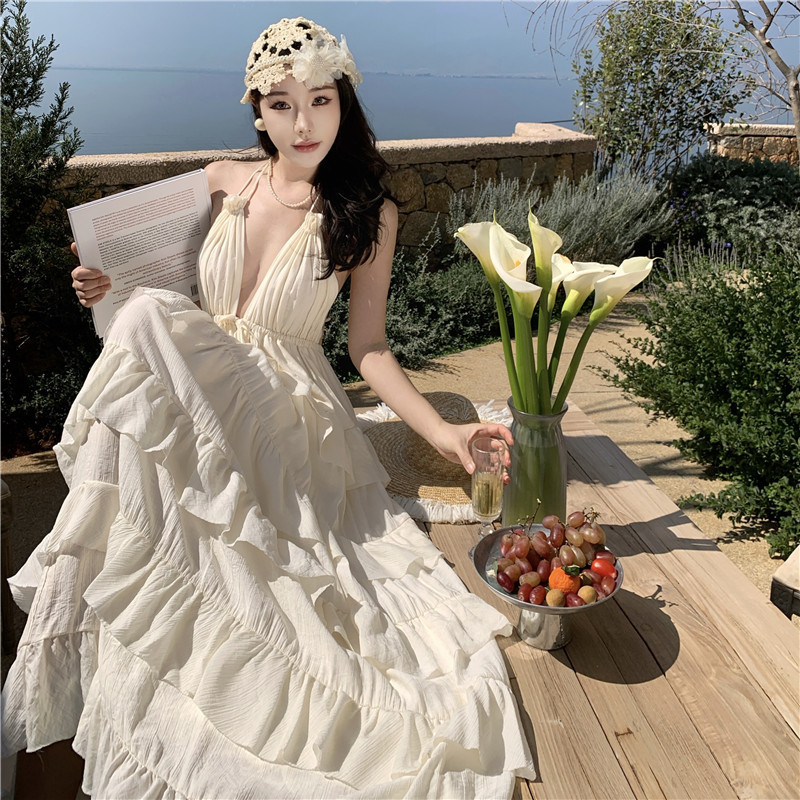 Two-way neckline, pure and alluring style, halter neck, backless, forest fairy dress, seaside vacation ruffle strap dress Two-way neckline, pure and alluring style, halter neck, backless, forest fairy dress, seaside vacation ruffle strap dress
