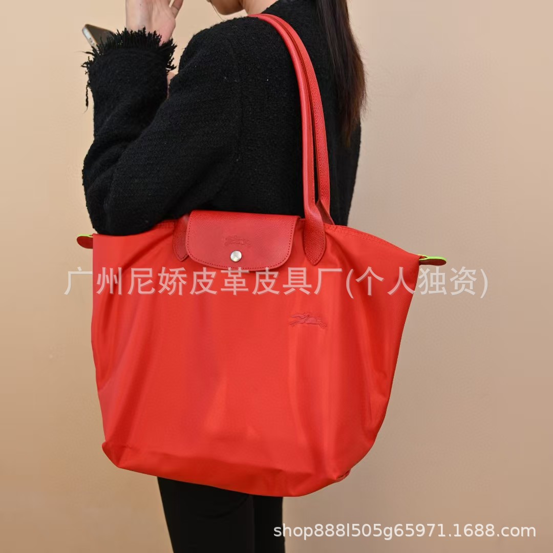 Environmentally friendly tomato red (original upgraded version)