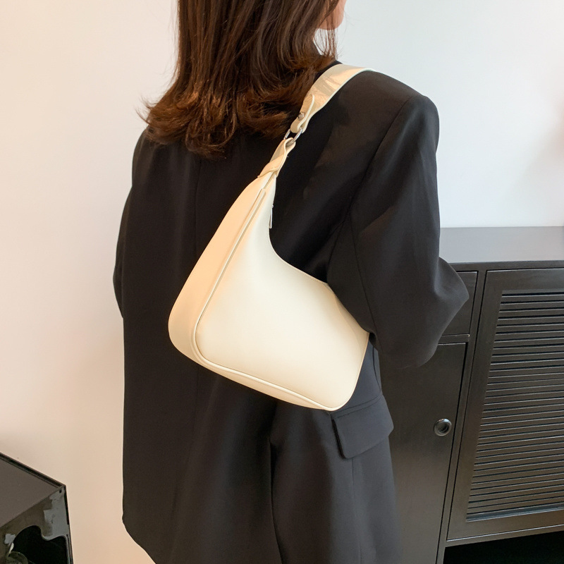 문 가방 만두 가방 언더암 가방 레트로 크레센트 백 숄더 레트로 새로운 패션 가방 하이 엔드 센스 백