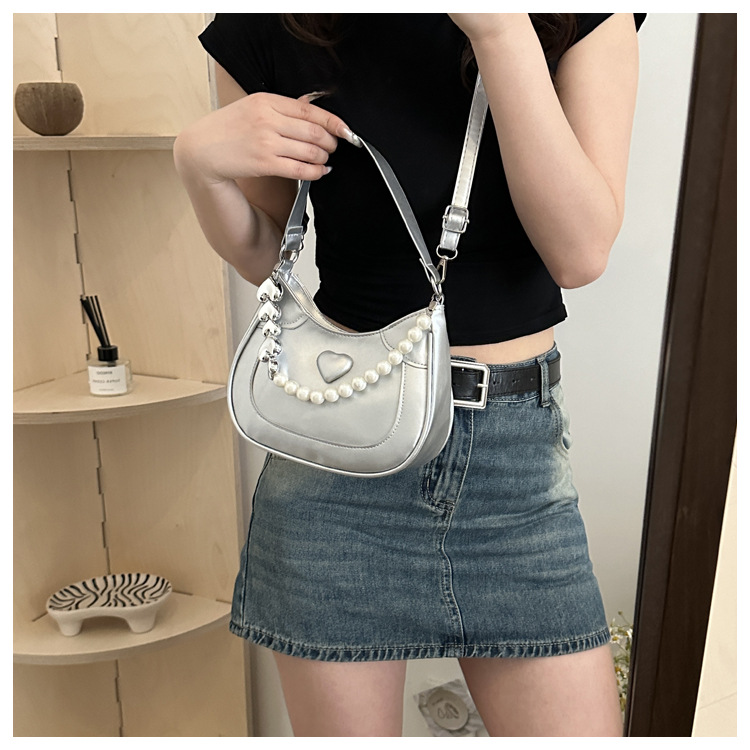 391g Weight Polyester Lining Material Beading, Sewing Thread Fashion Element Zipper Closure Type Single Shoulder Strap Strap Type Underarm Bag Bags Type Casual Occasion Pu Leather Material Heart Shape Pattern All Seasons Season Women's Gender Streetwear Style Dumpling Shape Shape Small Size Women's Small Pu Leather Heart Shape Streetwear Beading Sewing Thread Dumpling Shape Zipper Underarm Bag 14