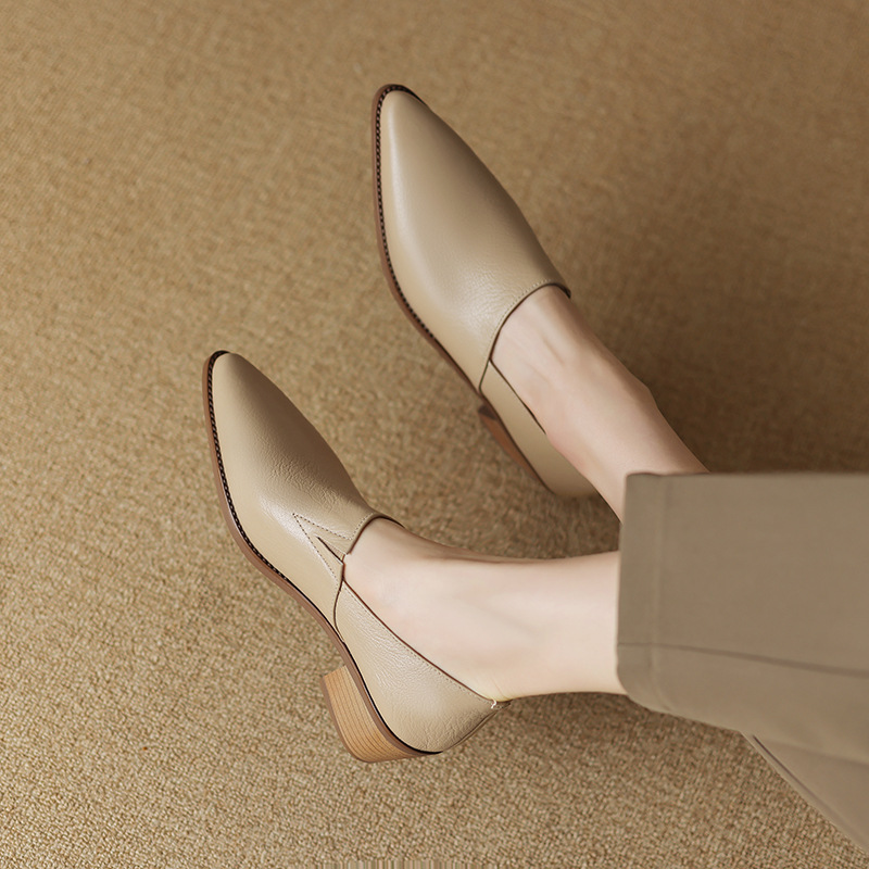 Genuine Leather Sheepskin Pointed-Toe Spring and Autumn Women's Shoes, 2026 Spring New Versatile Retro Slip-On Soft Leather Shoes