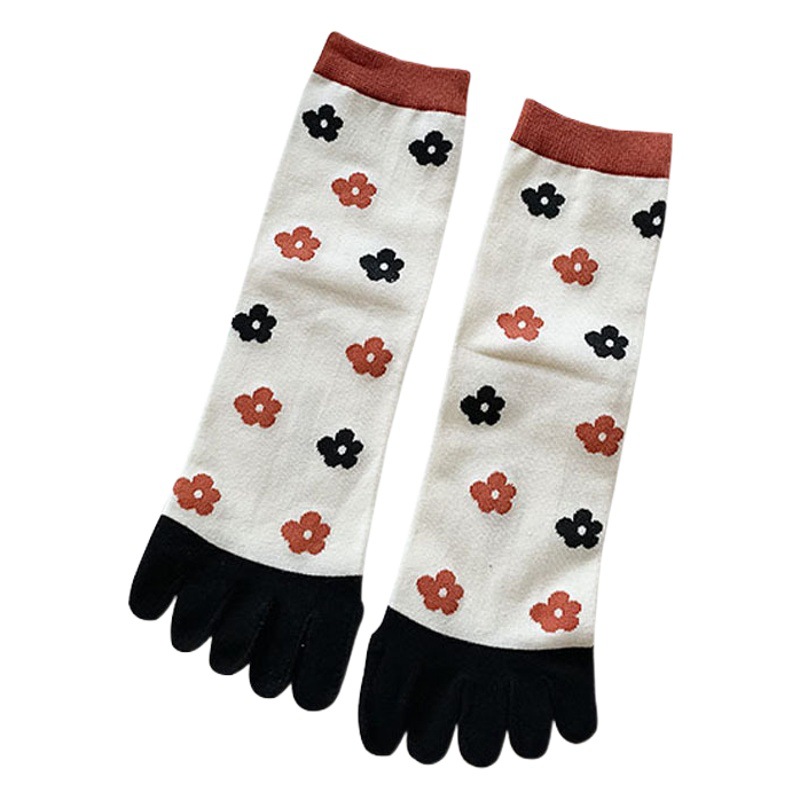 Cinco dedos calcetines de media pantorrilla red de las mujeres Rojo Primavera y otoño calcetines de algodón lindos del dedo del pie ins japonés dulce verde pequeñas medias de flores