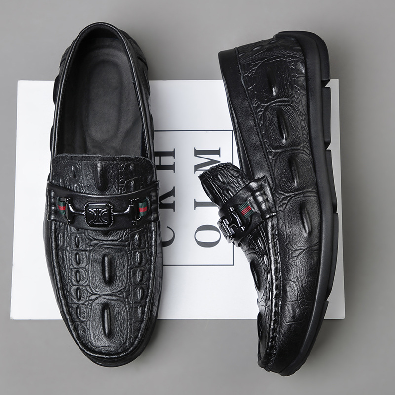 Nuevos mocasines de piel de vaca de capa superior zapatos de cuero en relieve casuales de los hombres zapatos de cuero genuino deslizamiento-en la superficie suave de fondo suave zapatos de los hombres