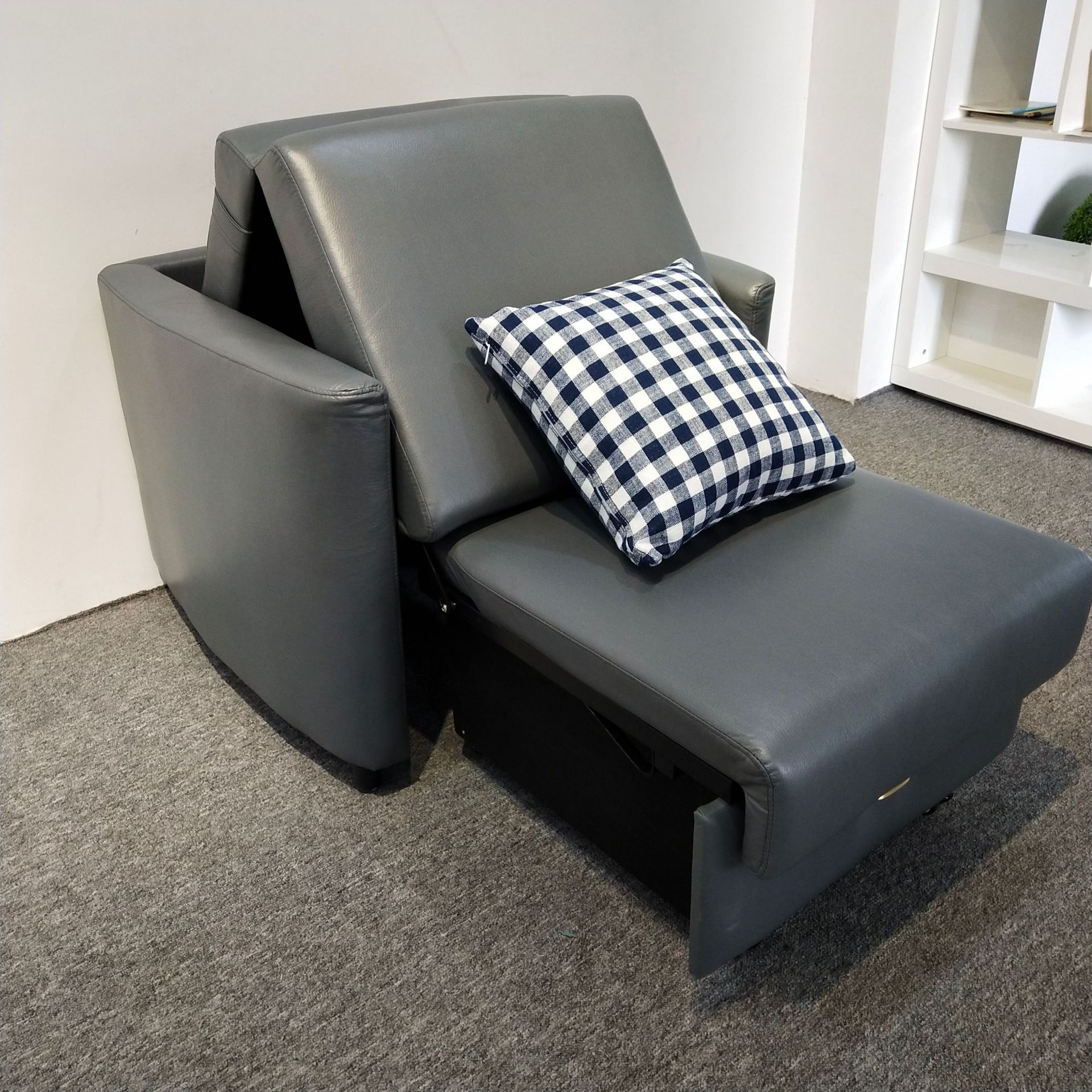 Almacenamiento plegable multifuncional de una sola persona balcón sofá cama de almuerzo tecnología tela de cuero silla de acompañamiento médico